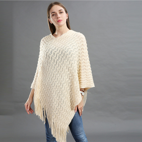 Sweaters - 💲Sale 3/$15 - Assimetrical Cream Knit Openwork Shevron Poncho Fringe PLUS OS